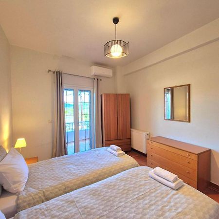J&B Countryside Life Apartment Agios Matthaios  Exterior photo