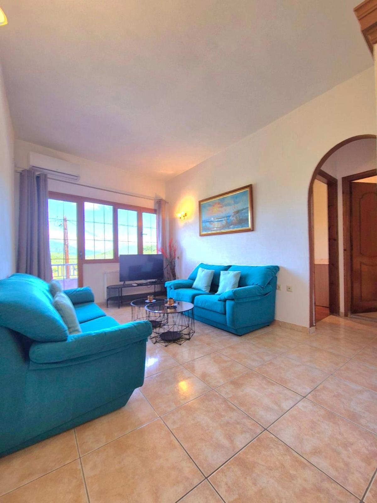 J&B Countryside Life Apartment Agios Matthaios  Exterior photo